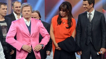 Oliver Kahn - Pinkfarbenes Sakko - beim Wetten das... am 23.02.2013